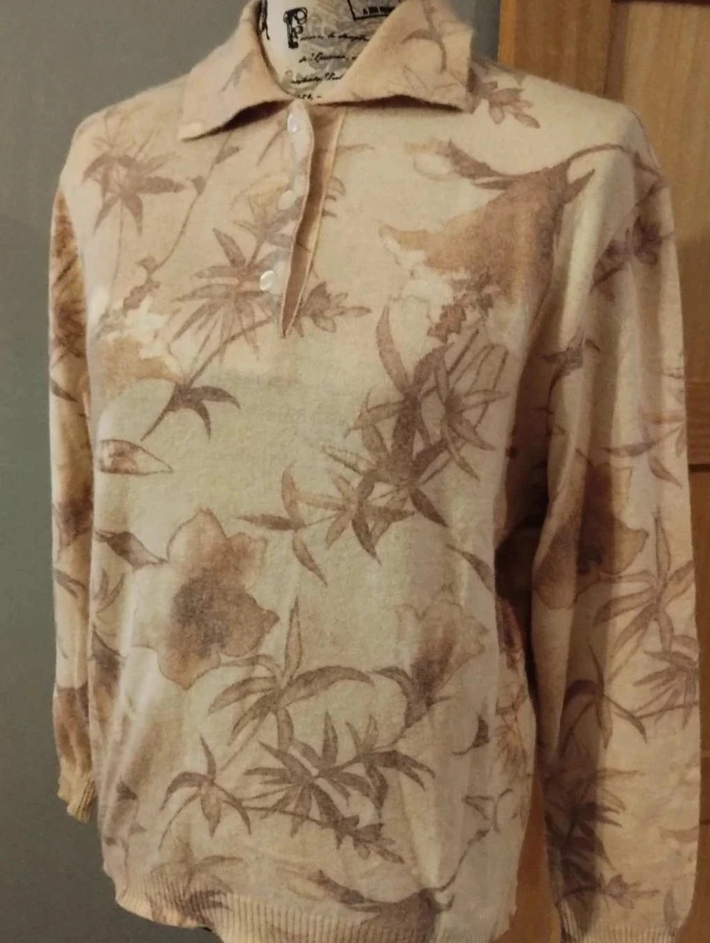 Polo beige/marron fleuri , Damart T40